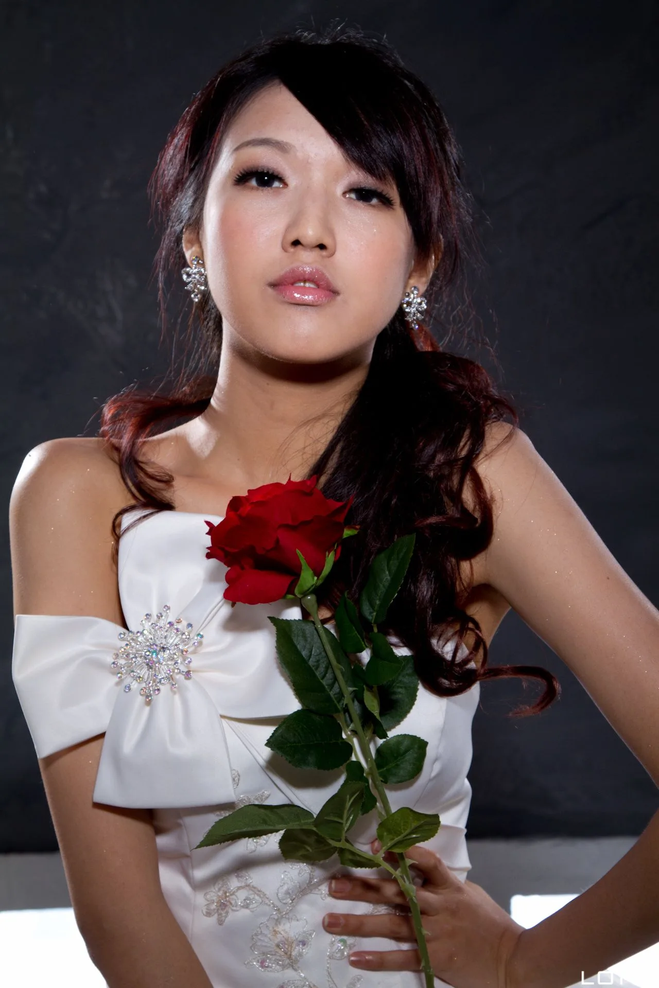 [Chương bổ sung BEAUTYLEG] Buổi chụp ảnh tại studio với bộ váy cưới màu trắng của Jill (Weiting) - 29