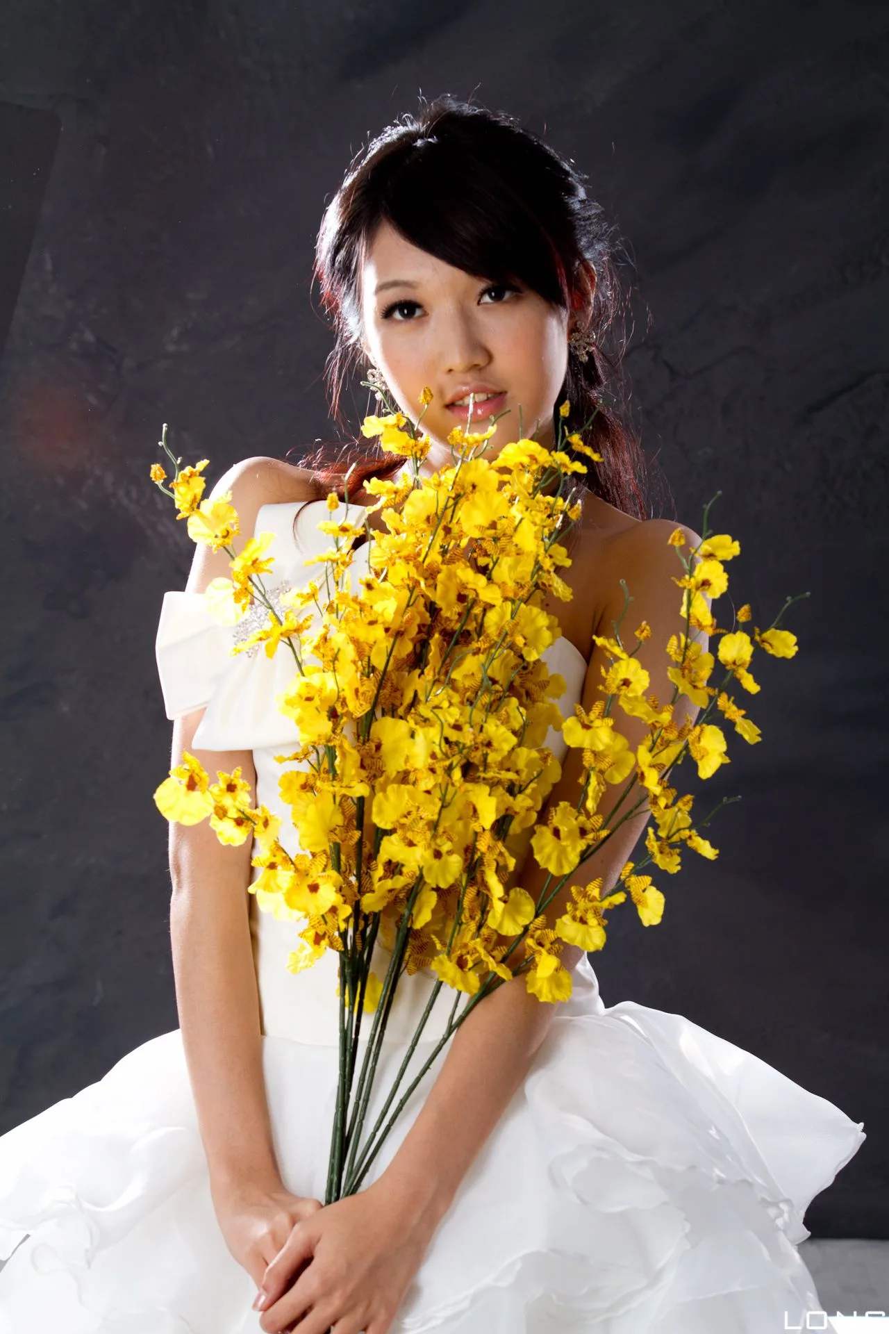 [Chương bổ sung BEAUTYLEG] Buổi chụp ảnh tại studio với bộ váy cưới màu trắng của Jill (Weiting) - 24